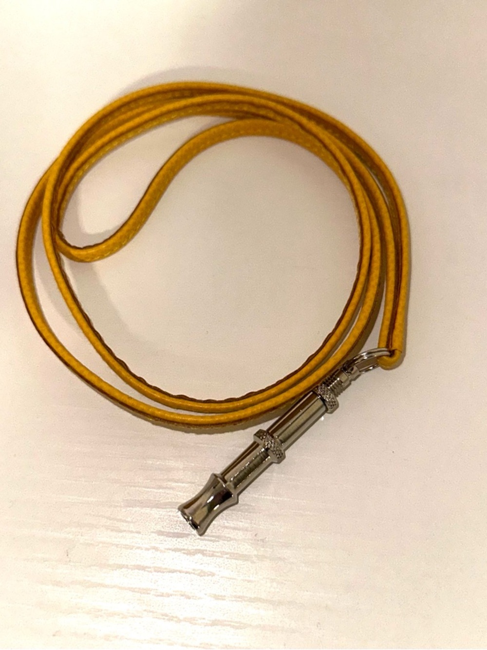 HERMÈS Yellow Leather Silver Whistle Pendant Necklace - Picture 4 of 4